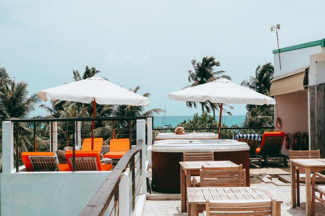Bliss Dhigurah Dhigurah (Alif Dhaal Atoll)