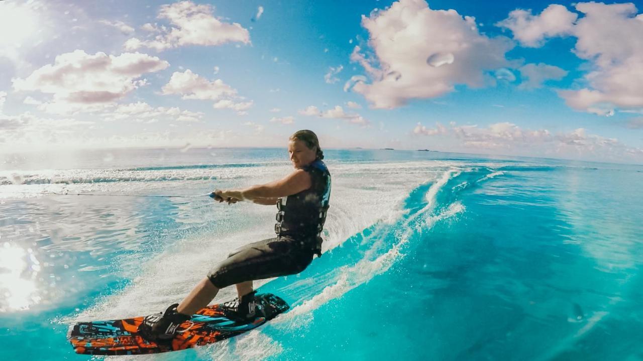 गेस्ट हाउस Bliss Dhigurah 3*